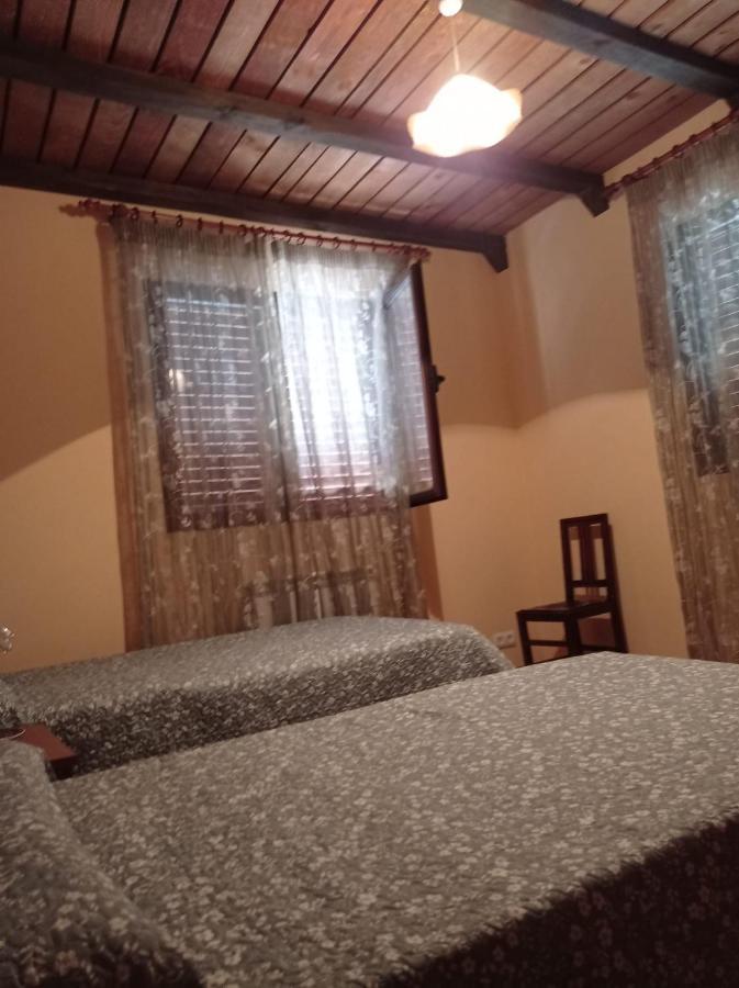 Casa Rural Khaleesi El Carpio de Tajo Екстериор снимка